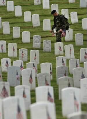 memorial-day-flags memorial-day-flags